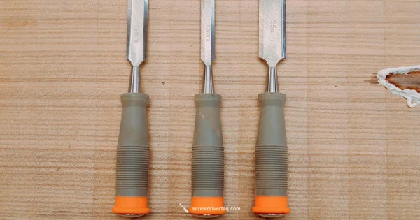 Large Flat Blade Screwdriver - Screwdriver FAQ