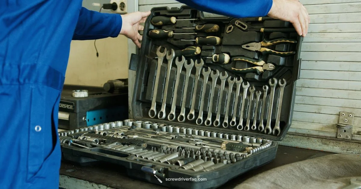 Insulated Screwdriver Guide - Screwdriver FAQ