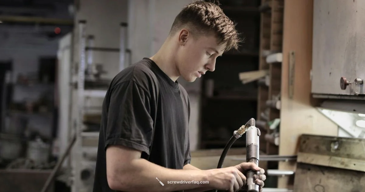 DCF682 Review - Screwdriver FAQ