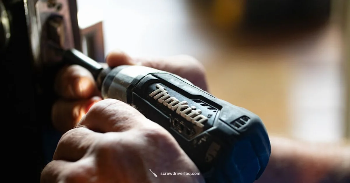 Crosshead Screw Guide - Screwdriver FAQ