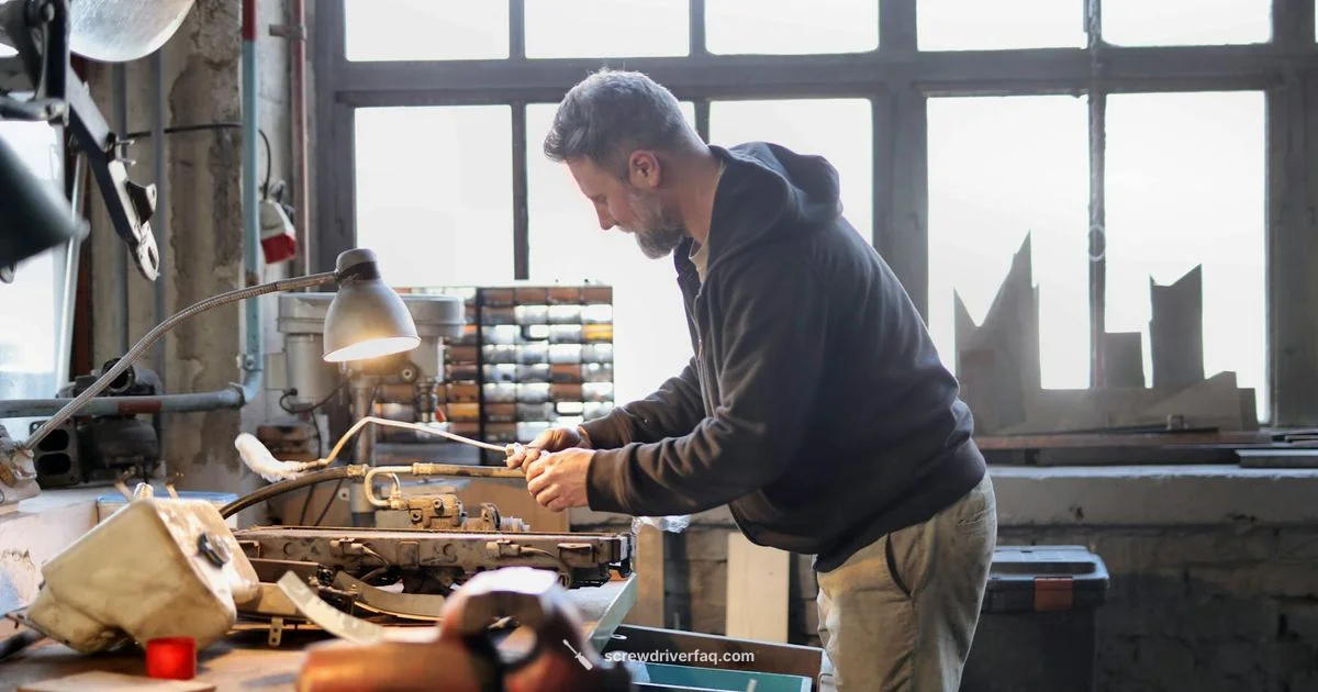 Four Way Screwdriver - Screwdriver FAQ